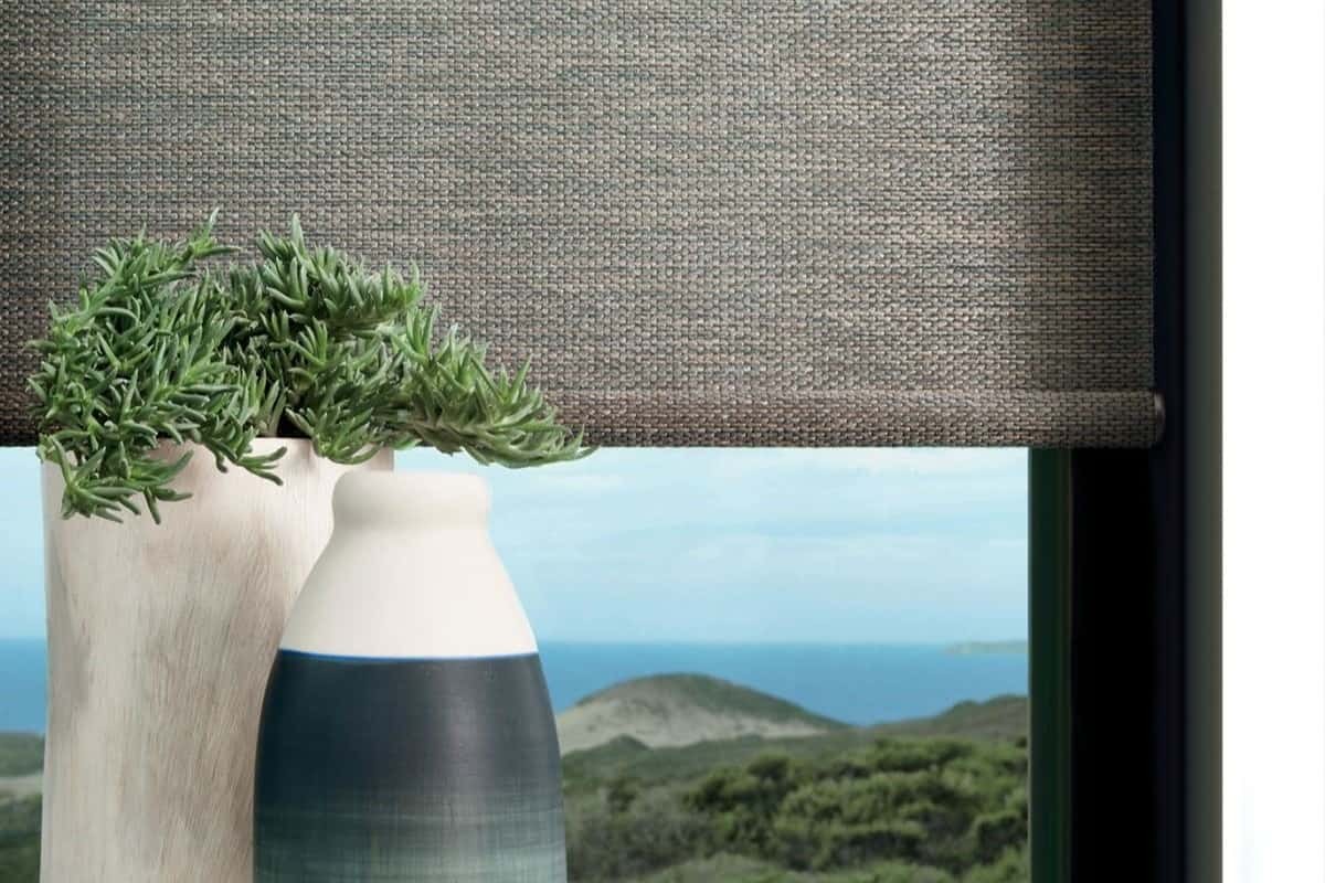 Hunter Douglas Alustra® Woven Textures® Roller Shades window treatments on-trend window treatments latest window trends near Kauai, Hawaii (HI)